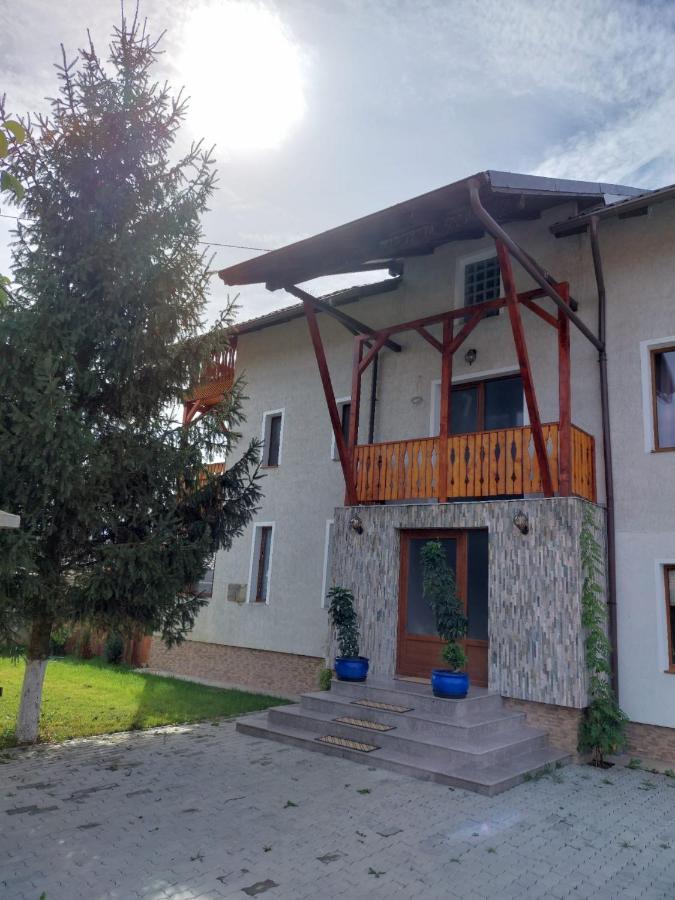Pensiunea Vera Rîşnov 外观 照片
